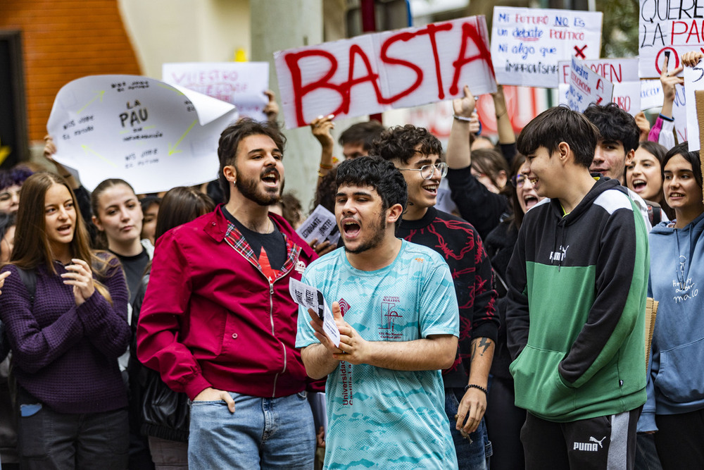 Estudiantes reclaman en Educación saber cómo será la PAU