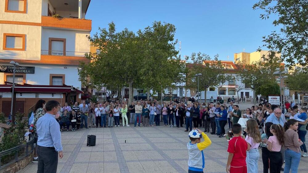 La concentración tuvo lugar en la plaza Waldo Ferrer de Almadén. 