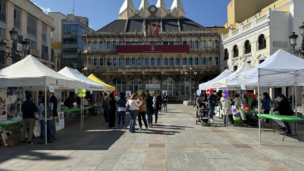 Visibilidad a colectivos que trabajan con las familias