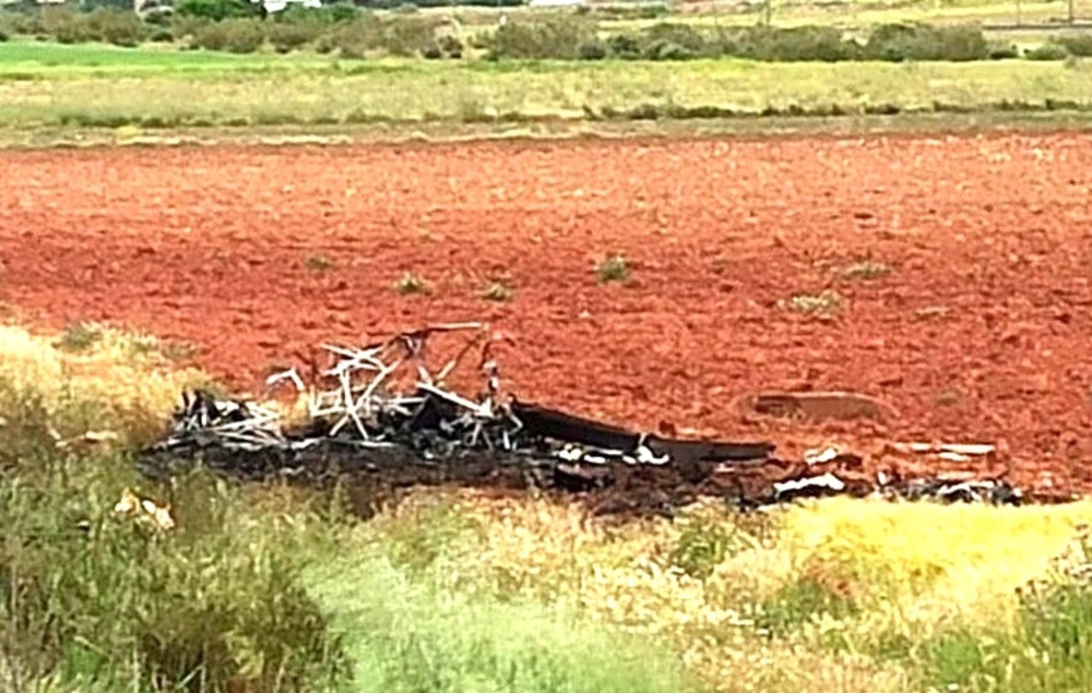 Fallece una persona al estrellarse una avioneta en Alcázar