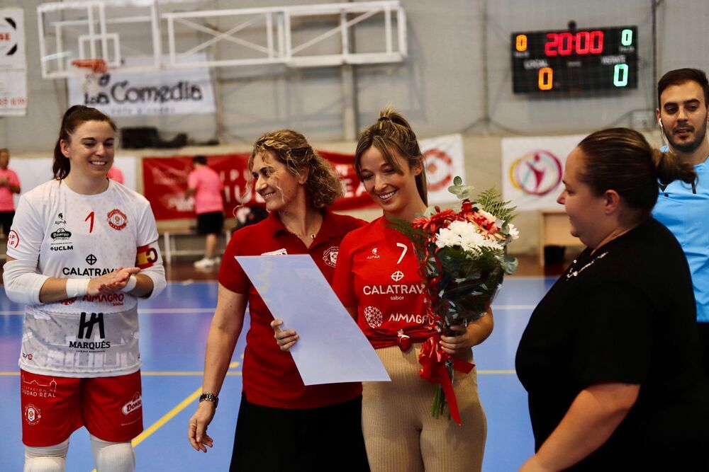 La 'eterna' capitana Mariajo fue homenajeada.