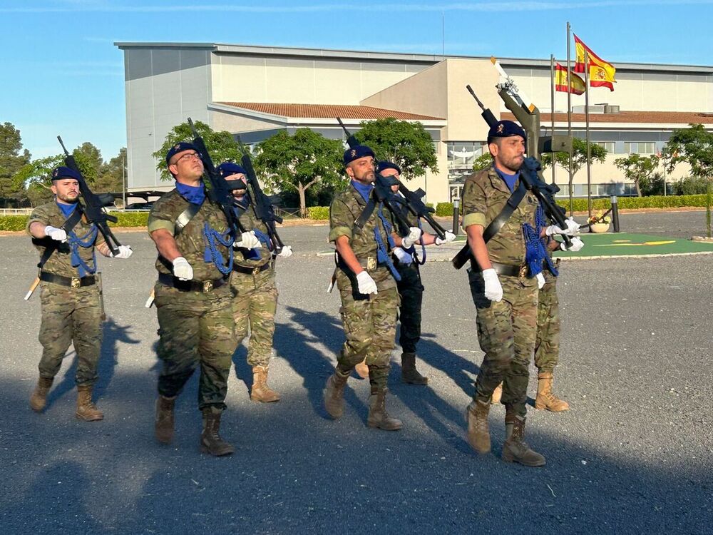 El Bhela I celebra a la patrona de la aviación