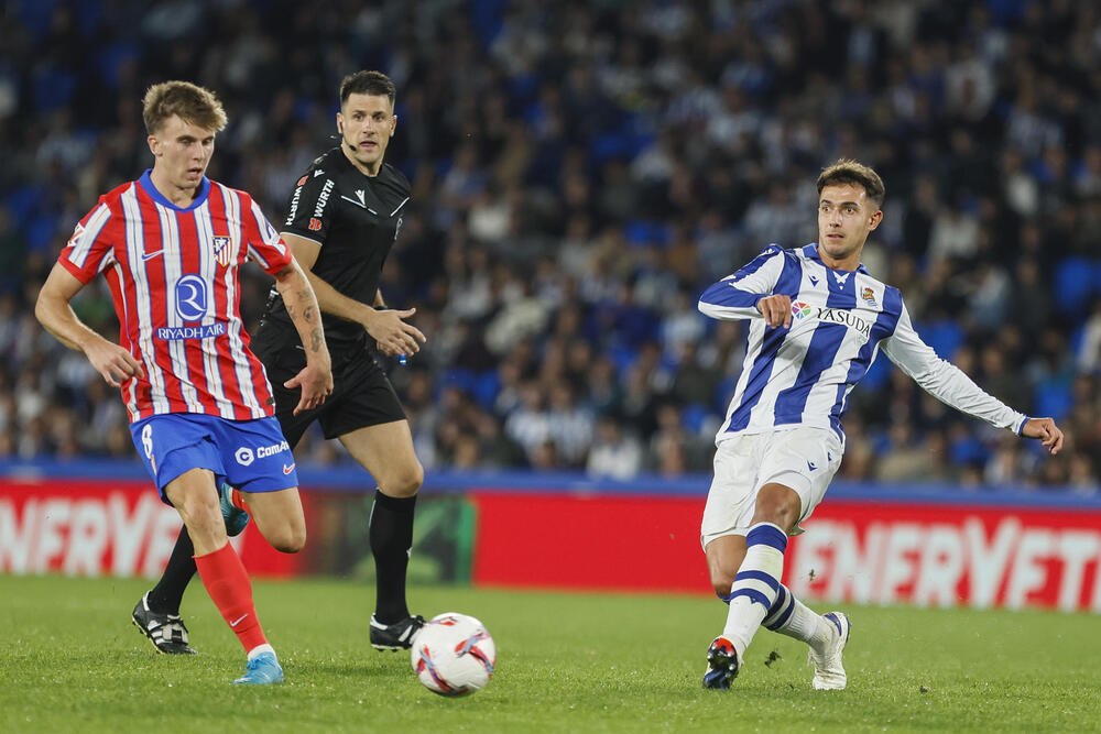 Sucic, con un golazo, rescata un punto para la Real