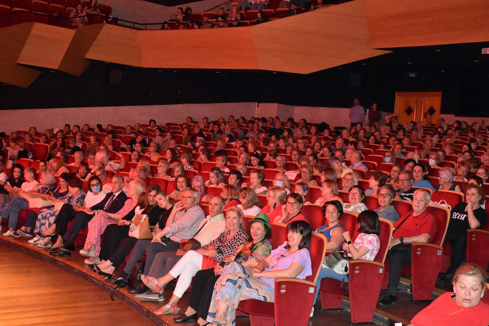 El programa de adultos cierra el curso con un festival