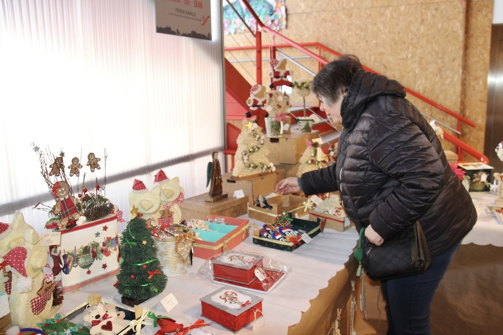 Frida Kahlo acerca el espíritu navideño con su mercadillo 