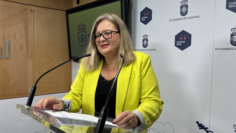 Rueda de prensa de Aurora Galisteo sobre el Centro Sociocultural de Valverde