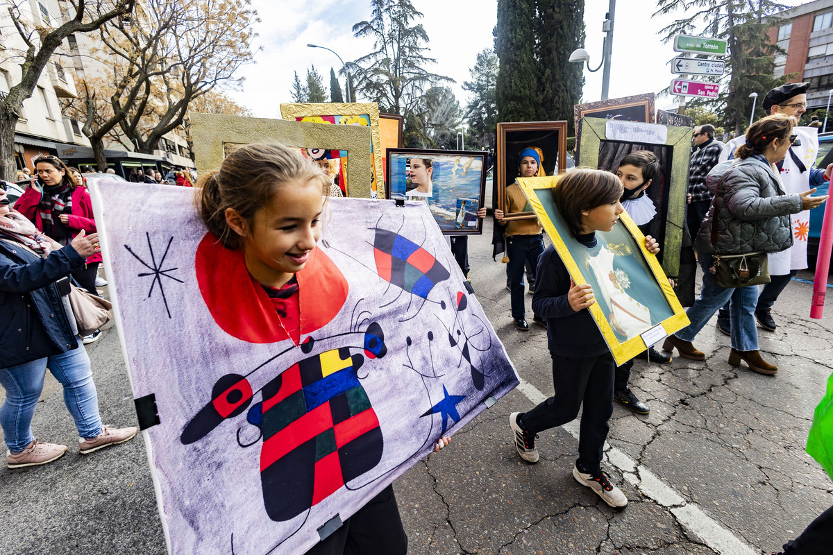 carnaval en ciudad real, desfile infantil de todos los colegios de ciudad real, en el primer desfile de carnaval de niños  / RUEDA VILLAVERDE