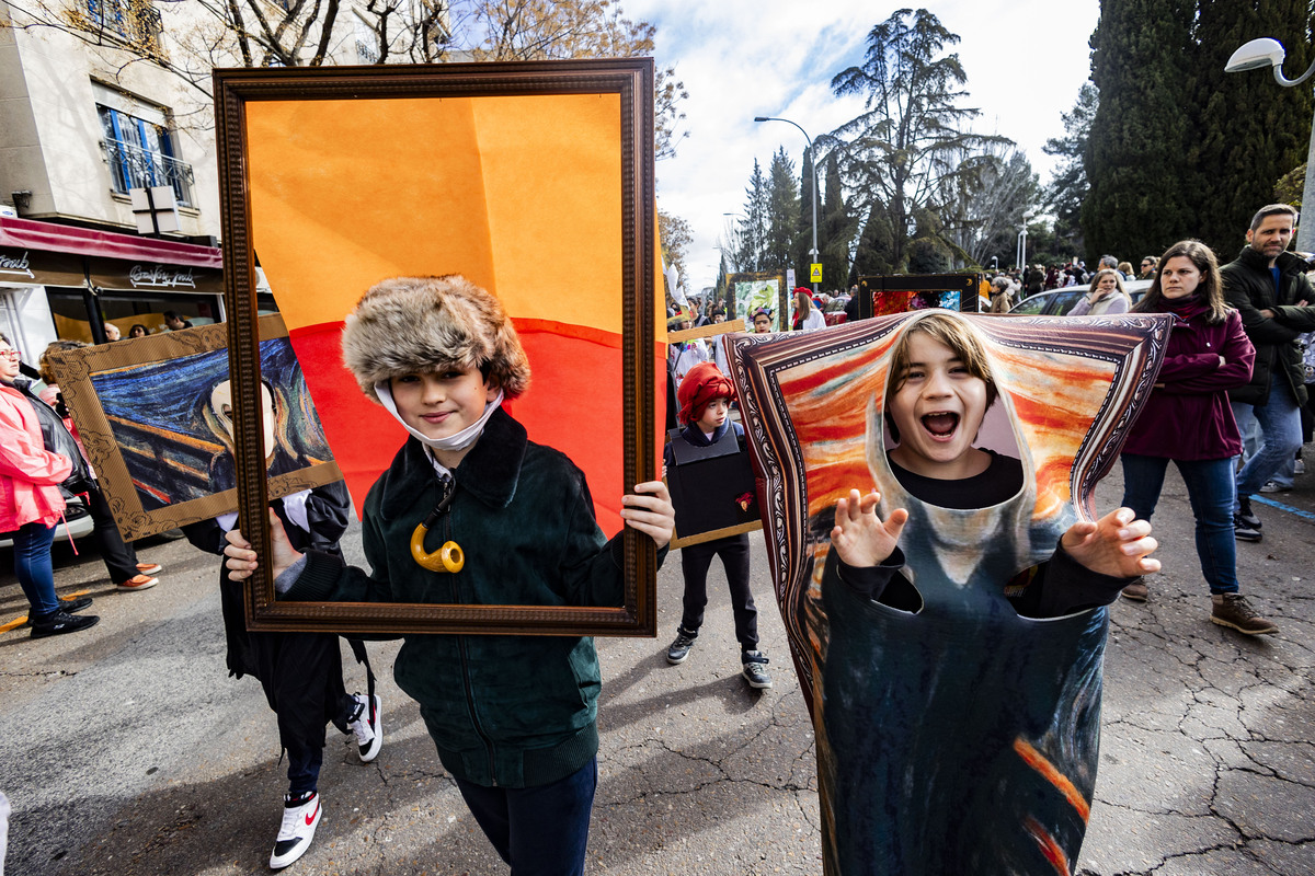 carnaval en ciudad real, desfile infantil de todos los colegios de ciudad real, en el primer desfile de carnaval de niños  / RUEDA VILLAVERDE