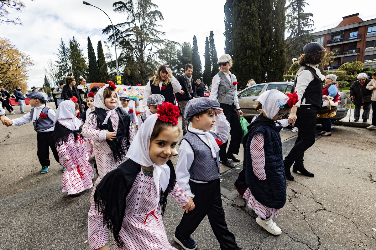 carnaval en ciudad real, desfile infantil de todos los colegios de ciudad real, en el primer desfile de carnaval de niños  / RUEDA VILLAVERDE