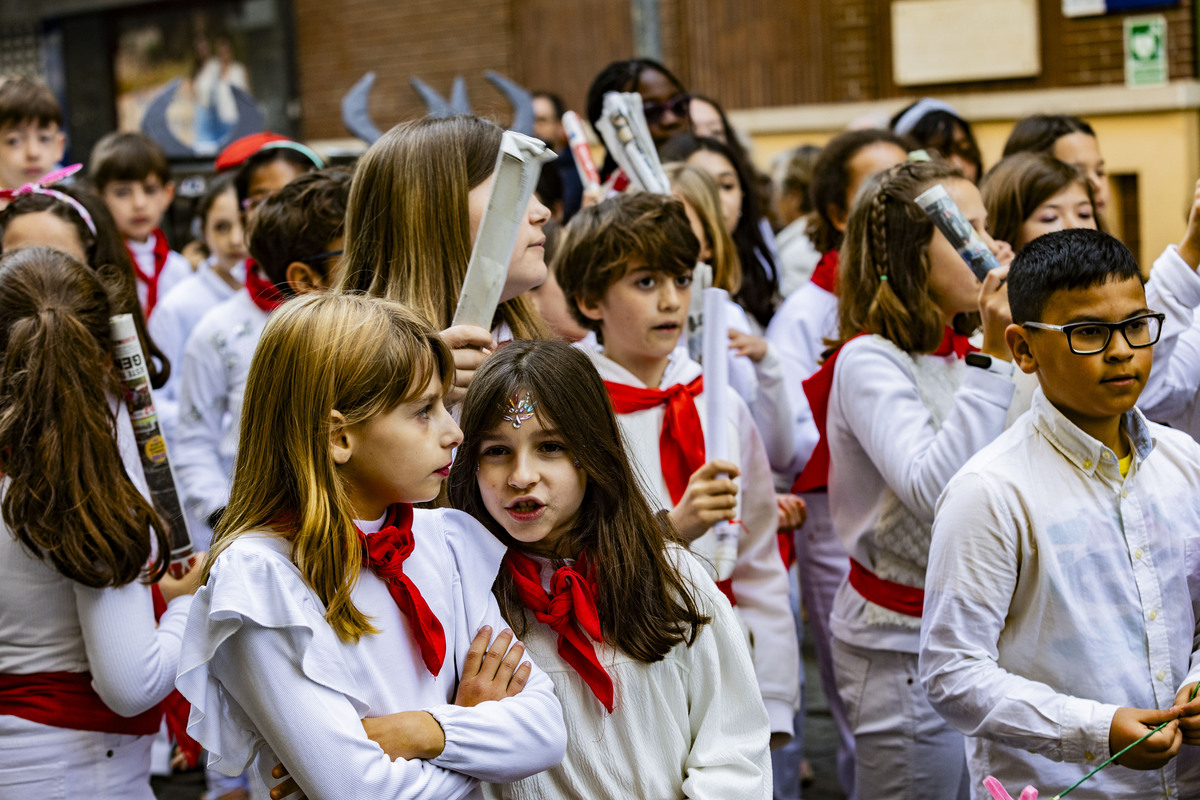 carnaval en ciudad real, desfile infantil de todos los colegios de ciudad real, en el primer desfile de carnaval de niños  / RUEDA VILLAVERDE