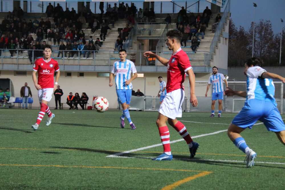 Una acción del derbi del Nuevo Campo.