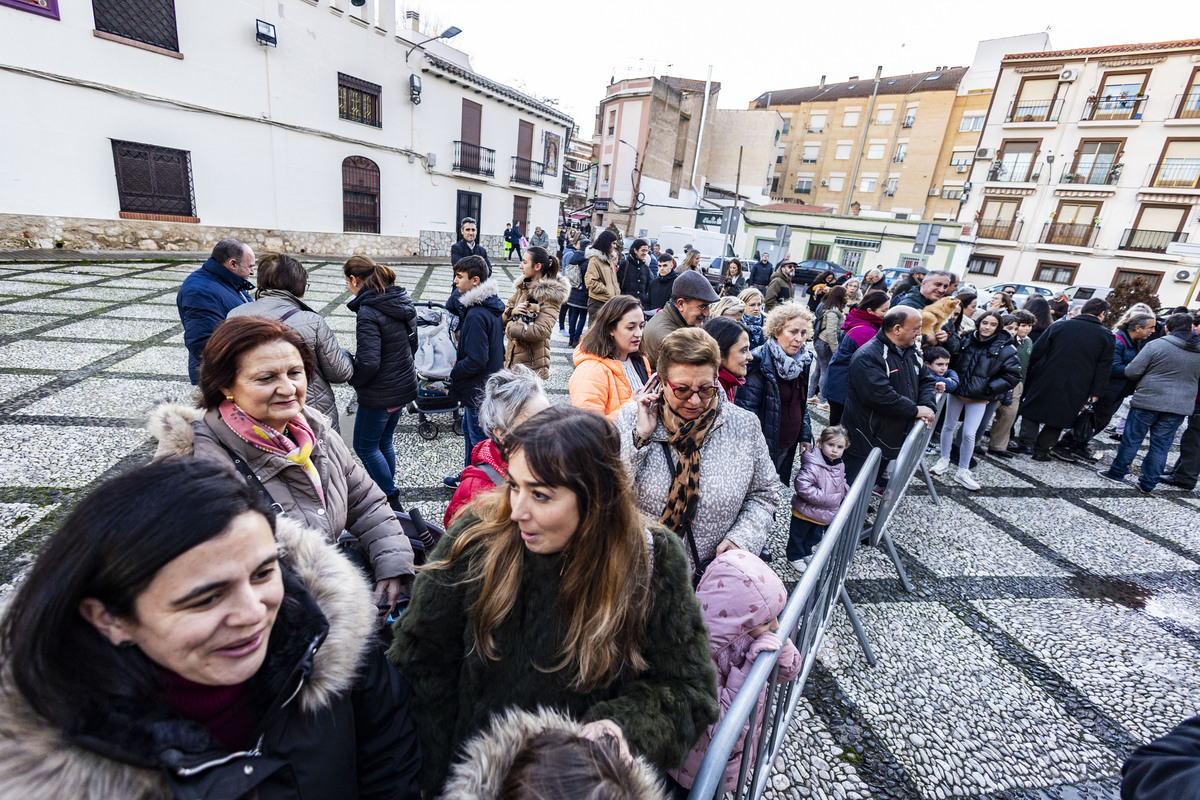 San Antón , bendición de animales en la iglesia de Sanatiago  / RUEDA VILLAVERDE