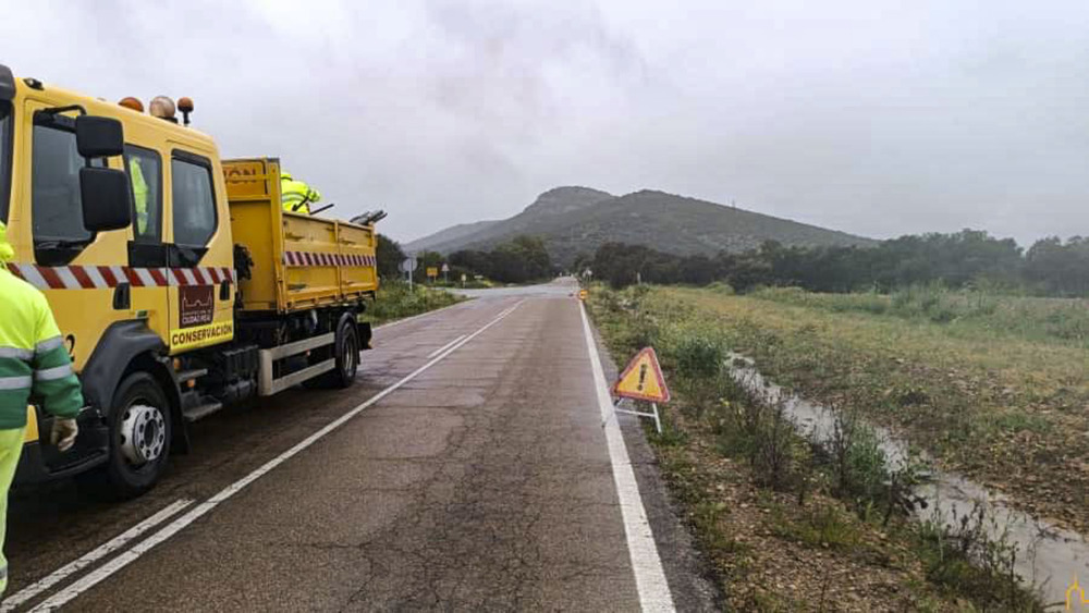 Siguen cortadas al tráfico 4 carreteras por balsas de agua