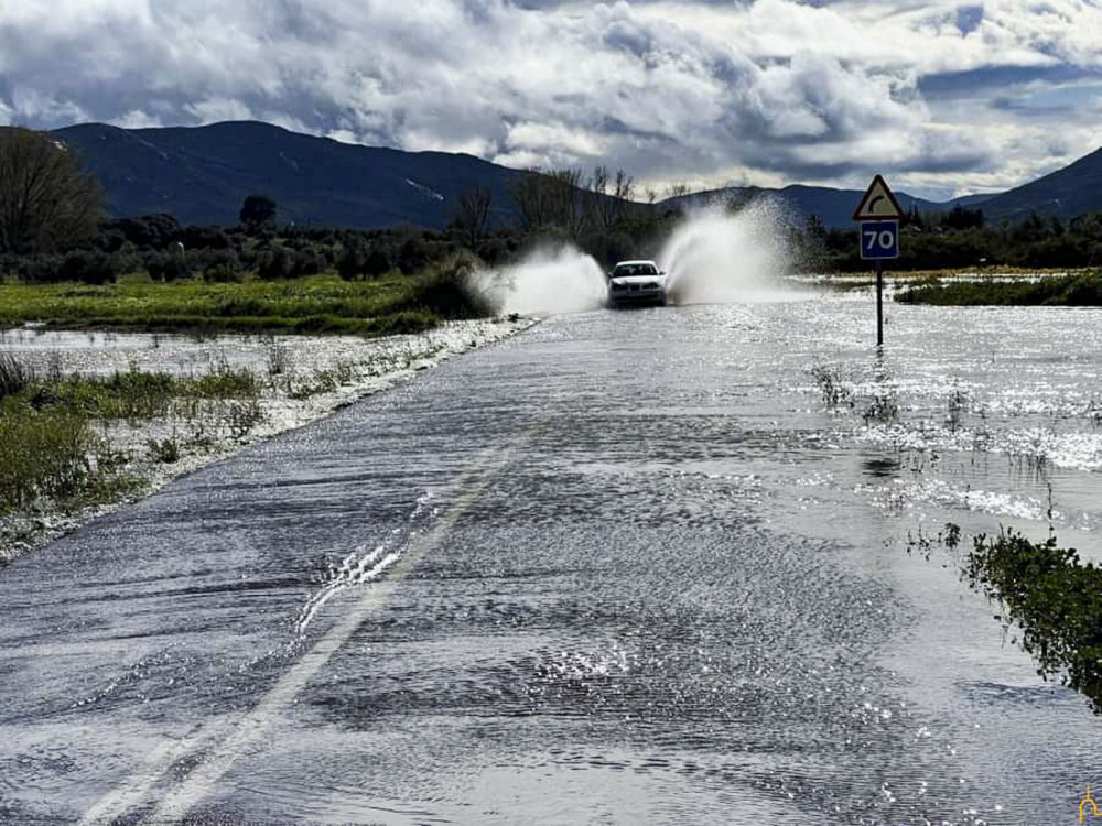 Siguen cortadas al tráfico 4 carreteras por balsas de agua