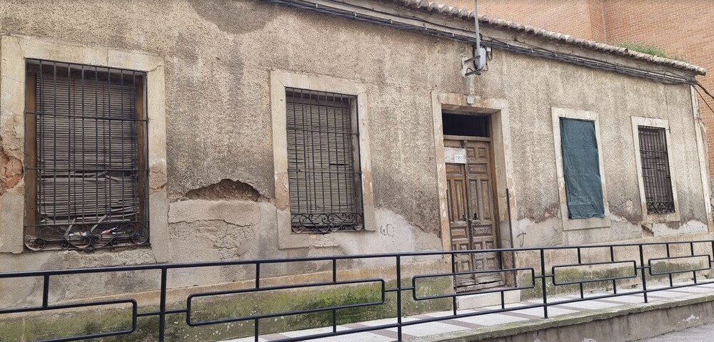 El Ayuntamiento aprueba la demolición de dos viejos edificios