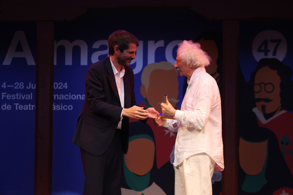 Entrega del premio Corral de Comedias de Almagro a Rafael Álvarez 'El Brujo' en la inauguración del Festival Internacional de Teatro Clásico de Almagro