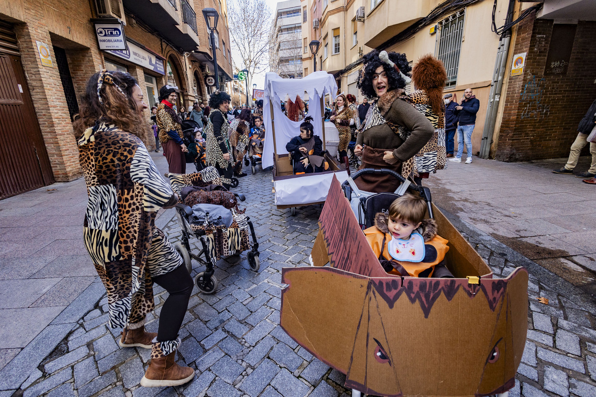 carnaval en ciudad real, desfile infantil de todos los colegios de ciudad real, en el primer desfile de carnaval de niños  / RUEDA VILLAVERDE