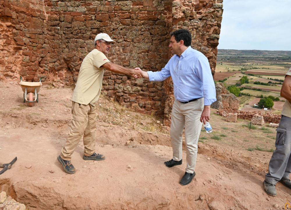 Valverde pide apoyo regional al taller del Castillo de Montiel