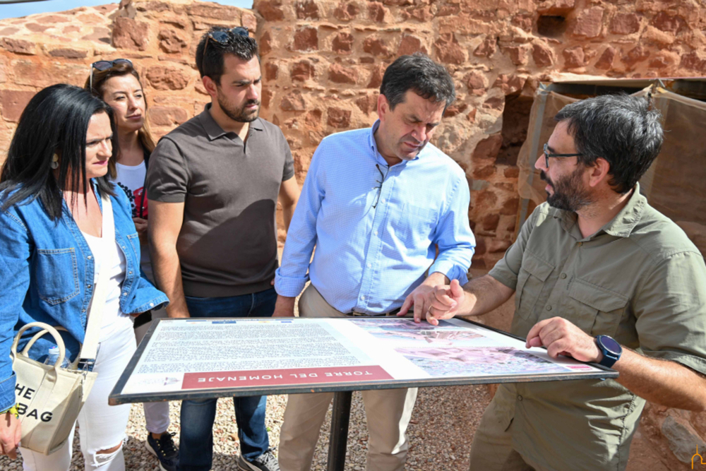 Valverde pide apoyo regional al taller del Castillo de Montiel