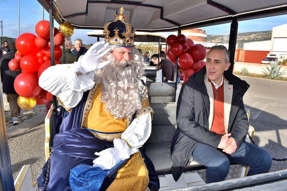 Los Reyes Magos llegan a Puertollano en una nave de Deimos