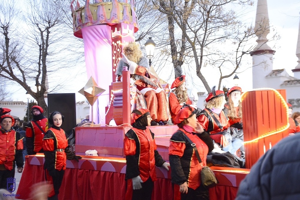 Miles de niños reciben en Tomelloso a los Reyes Magos