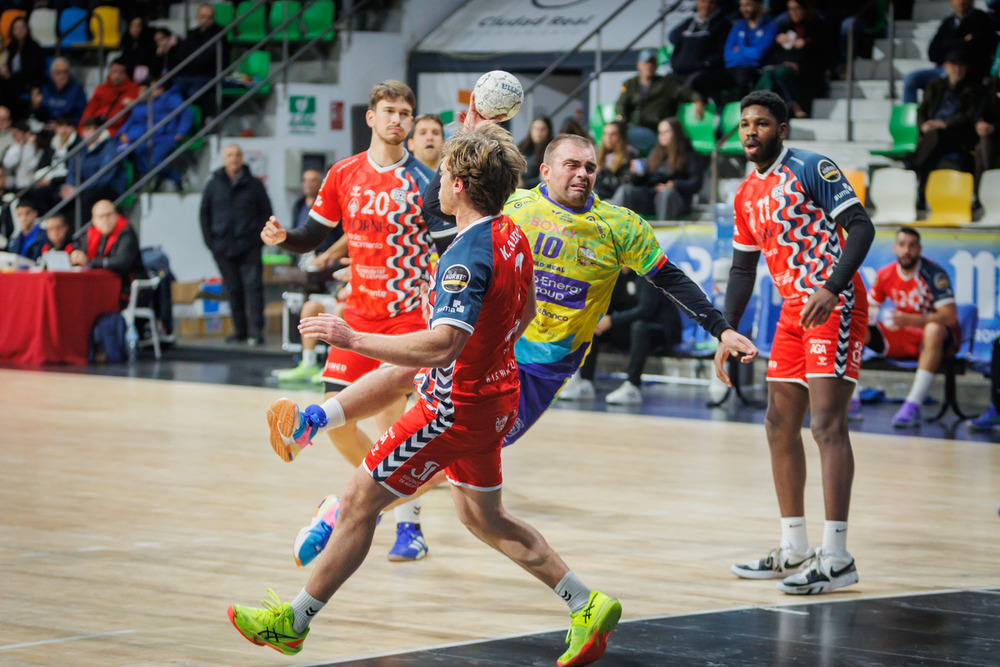 El balonmano de Ciudad Real honra a su historia