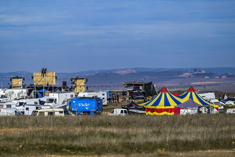 Denuncian la afección ambiental de la 'rave' a aves esteparias