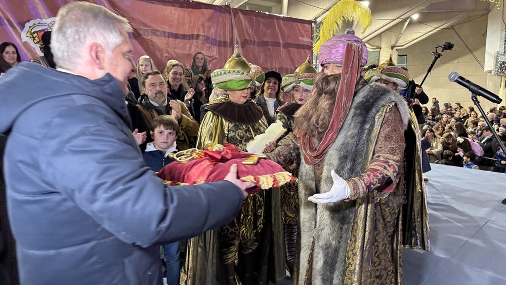 El Heraldo Real abre la ciudad a los Reyes Magos