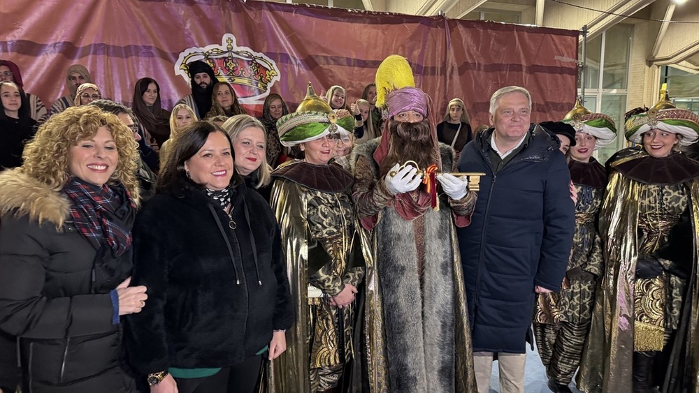 El Heraldo Real abre la ciudad a los Reyes Magos