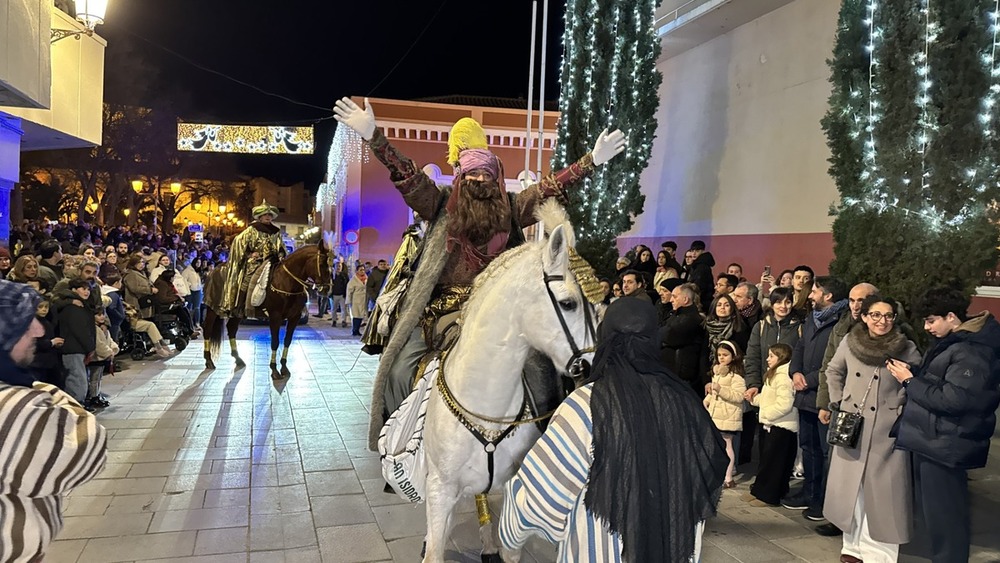 El Heraldo Real abre la ciudad a los Reyes Magos