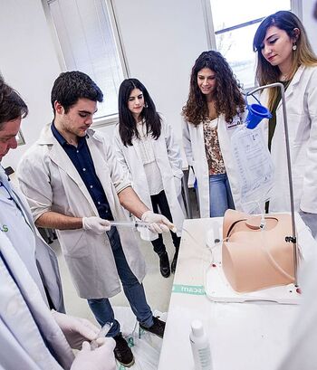 La UCLM mantendrá el aumento de alumnos de Medicina este curso