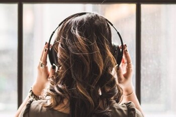 La música grabada factura en 2023 en España un 12% más