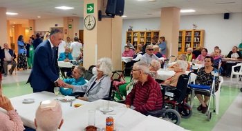 Ruiz agradece a los mayores su 