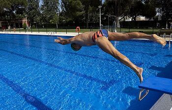 Casi 19.000 piscinas sin restricciones pese a la emergencia