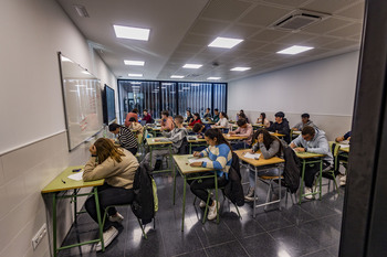 Los alumnos de CLM, por debajo en mates, lectura y ciencia