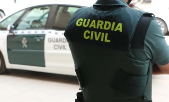 Hallados en un coche los cadáveres tiroteados de dos hermanos