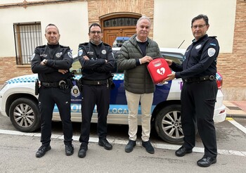 Malagón incorpora un desfibrilador al vehículo de la Policía