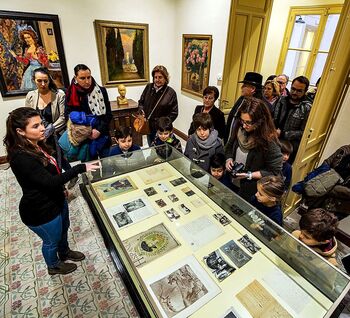 Música y teatro para dar a conocer el Museo Elisa Cendrero