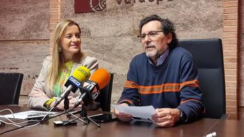 Ernesto Carrión se alza con el Premio Internacional de Poesía