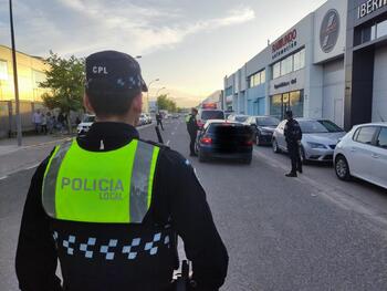 La Policía Local interviene en una riña en la Feria de Abril