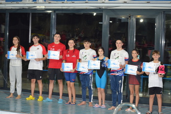 Éxitos para los nadadores provinciales en Tomelloso