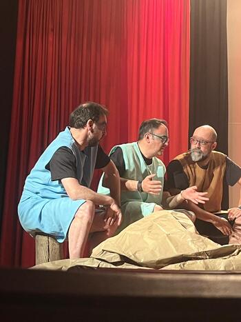 El IES Bernardo de Balbuena se viste de teatro con 'La Ternura