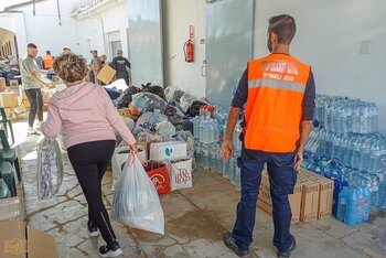 Tomelloso pide contribuir con alimentos no perecederos