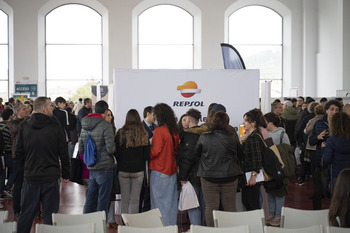 Repsol presenta su oferta formativa en la Feria de FP