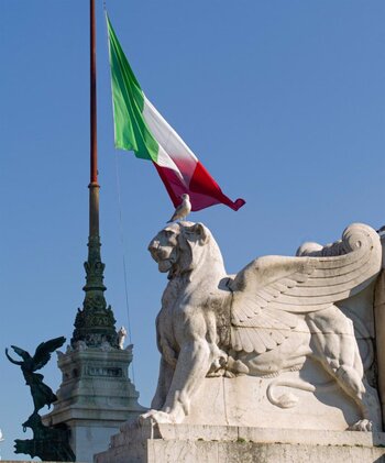 La oposición en Italia se moviliza contra Giorgia Meloni