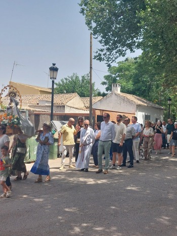 Peralvillo culmina sus fiestas en honor a la Virgen Blanca