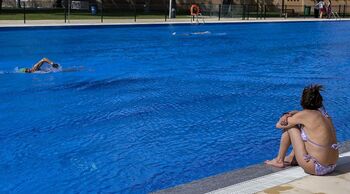 La provincia estrena la campaña de verano con 500 piscinas más