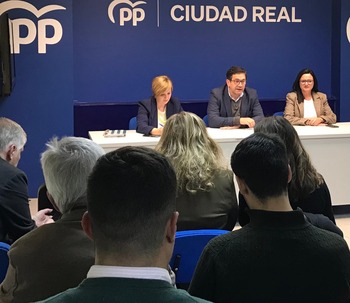 El PP acaba el año apostando por 