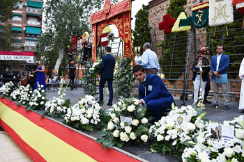 Miles de flores para la Virgen de Gracia