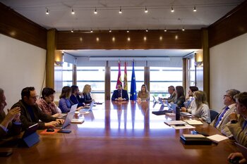 Paco Núñez lleva hoy a Bruselas las quejas del campo